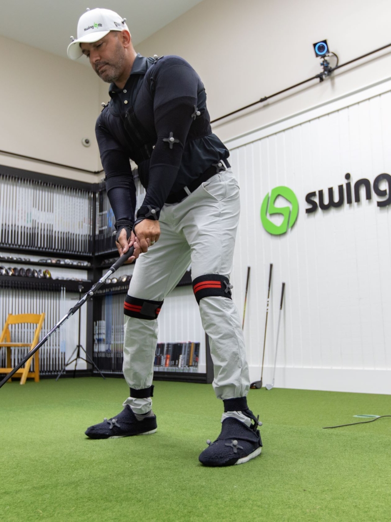 A client working with SwingFit to get clubs fit.