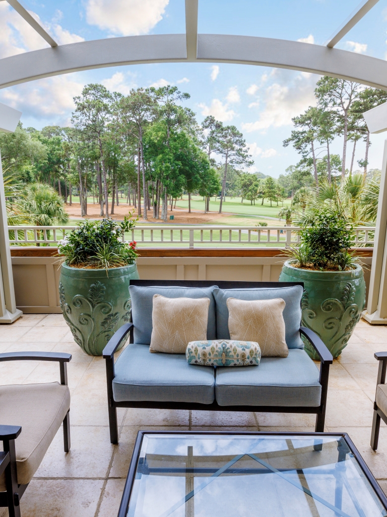 inn-fairway-porch