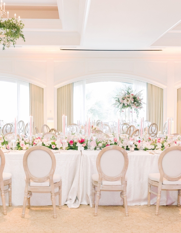 Image of a dining room with wedding decor 