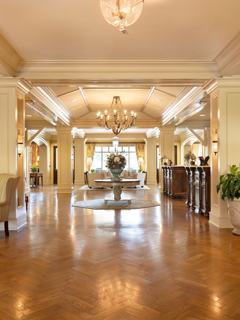 inn-foyer-2025