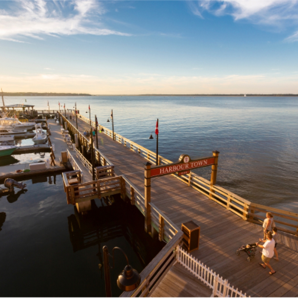 The Quarterdeck, Waterfront Dining